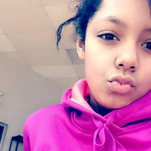 Meet your Posher, Abbie